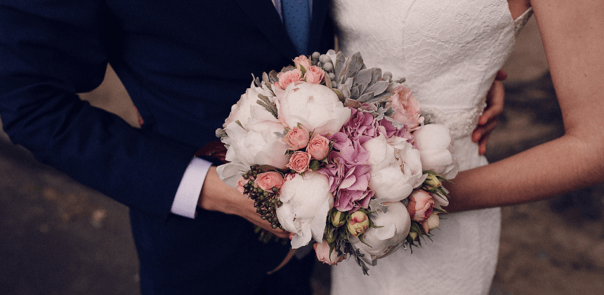 Your Melbourne Wedding Made Seamless: Why Your Celebrant and Entertainment Team Should Work Together